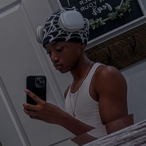 Meet your Posher, Jay